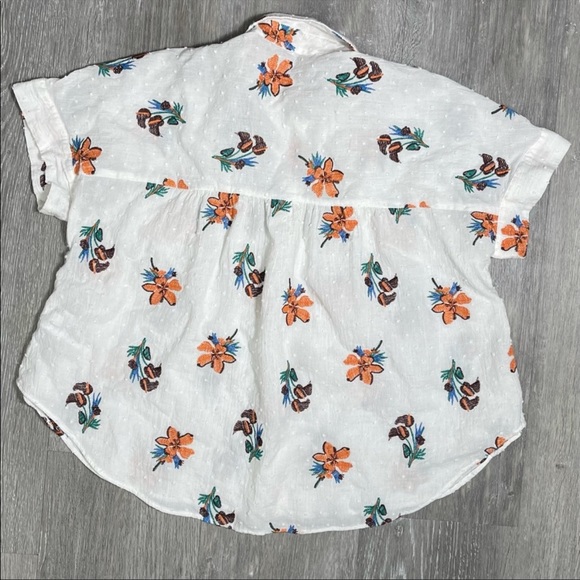 Madewell Button up XXS oversized button up,
white with flowers - Picture 2 of 6